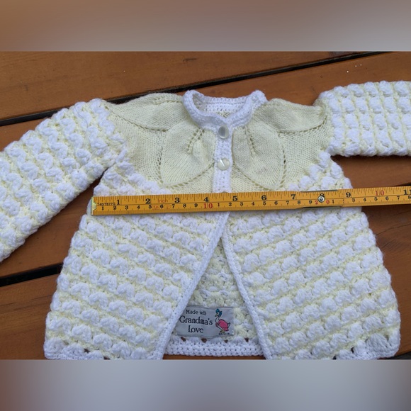 BEAUTIFUL Hand Knit Cardigan Sz 3-6M - Picture 7 of 7